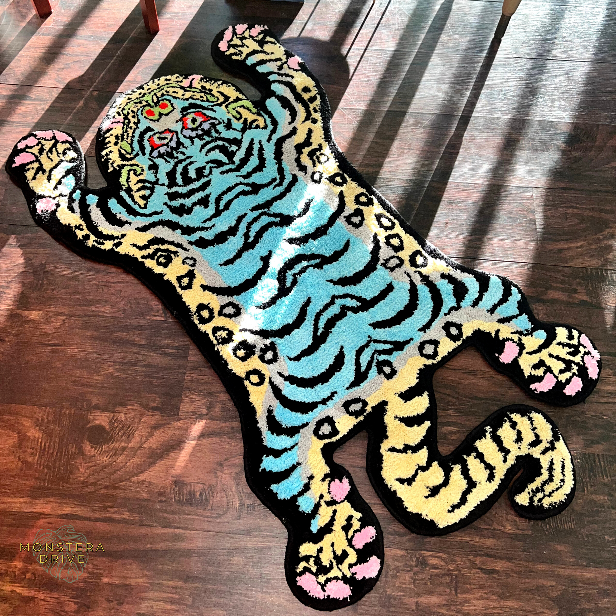 Plush Tibetan Tiger Shaped Rug, Decorative Tiger Carpet Plush Tibetan Tiger Shaped Rug, Decorative Tiger Carpet