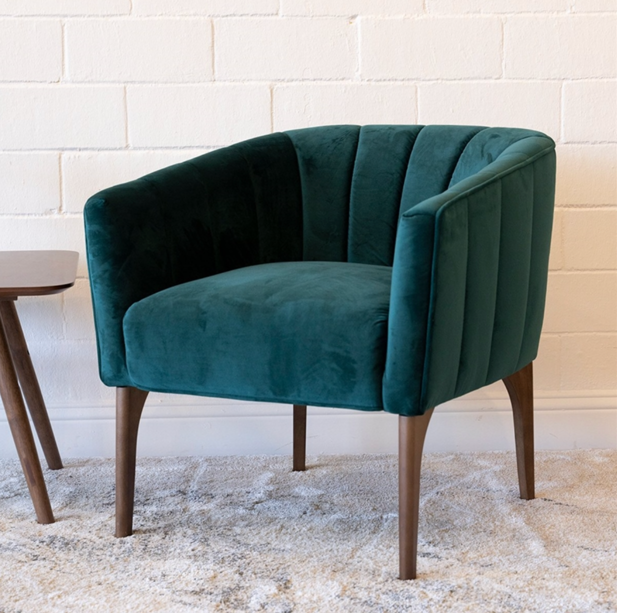 Mid-Century Tufted Tight Back Velvet Upholstered Armchair in Green